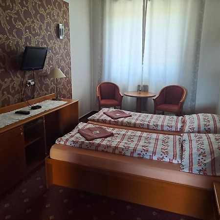 Hotel Dobrá škola u Jeníčka Vojkovice  Exteriér fotografie