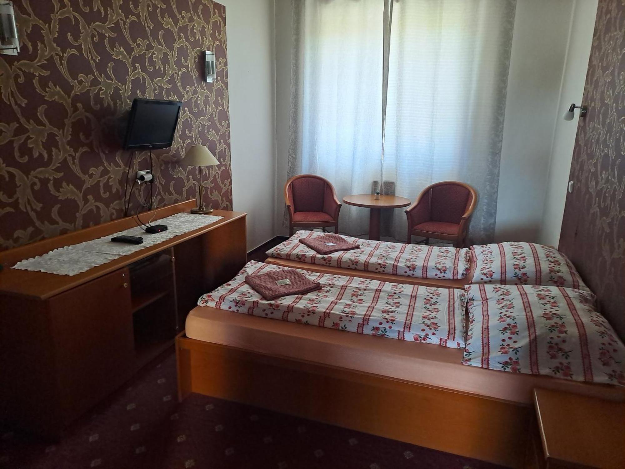 Hotel Dobrá škola u Jeníčka Vojkovice  Exteriér fotografie